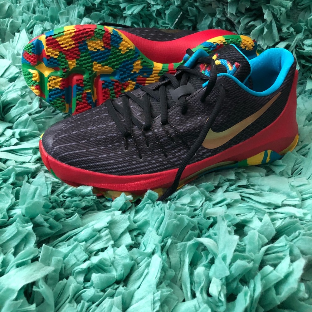 KD 8 Nike shoes. New, never worn with tags. Size 7